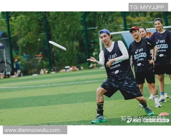 飞盘战术解析：上海飞盘队边路渗透体系的创新与应用探讨