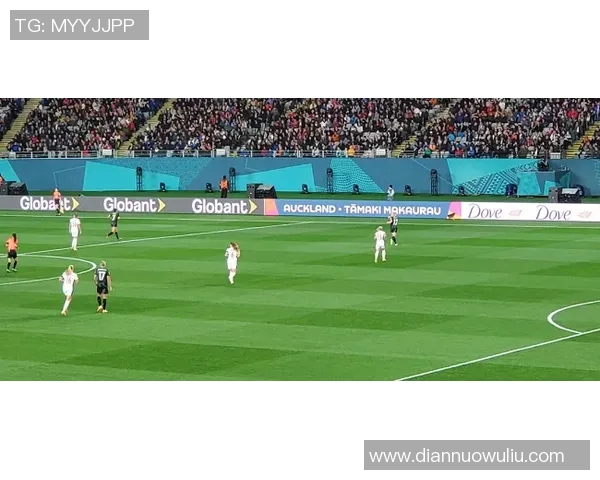 卡塔尔世界杯掀起全球足球狂潮背后的经济与文化影响分析